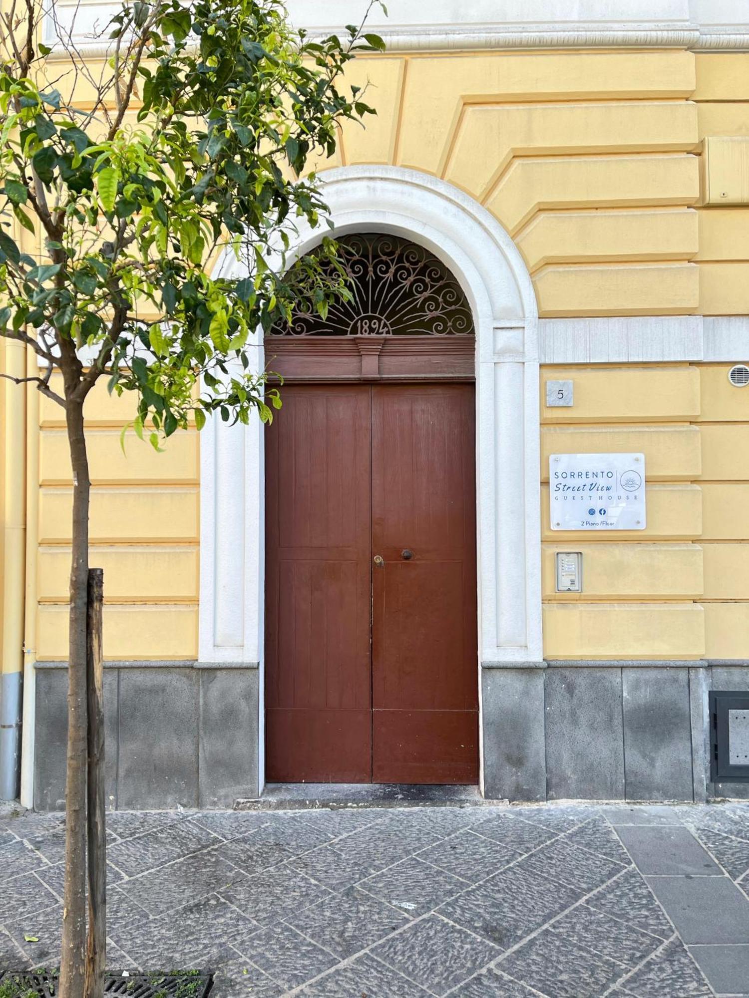 Sorrento Street View Hotel ภายนอก รูปภาพ