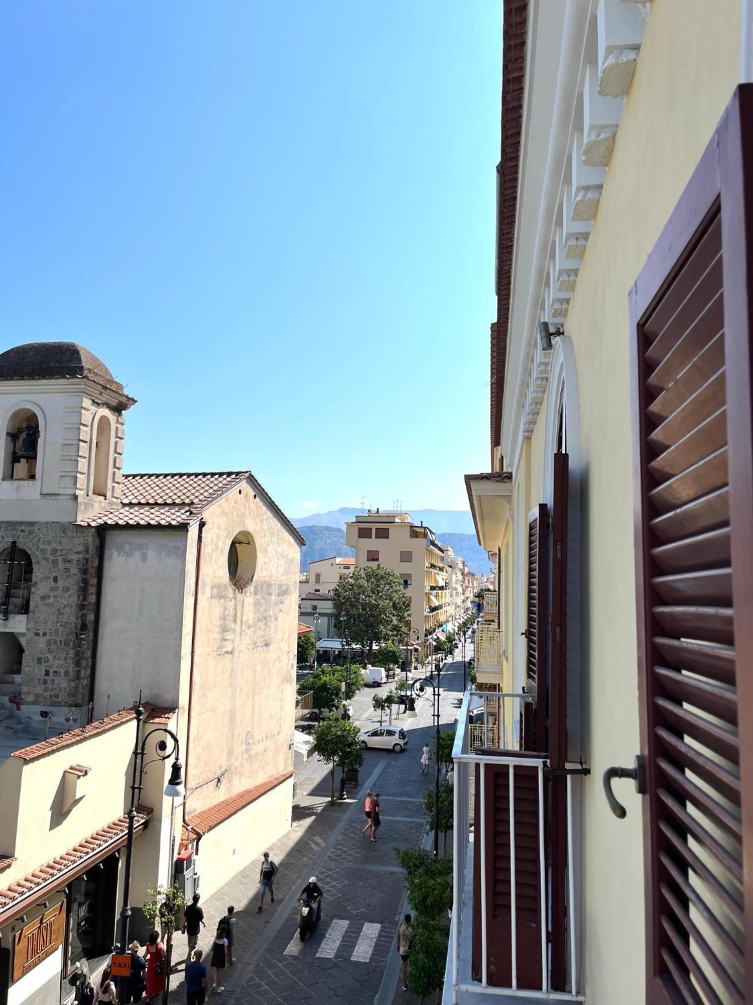 Sorrento Street View Hotel ภายนอก รูปภาพ